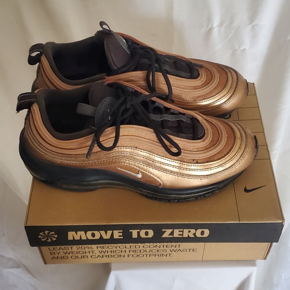Nike Gold Airmax Sneakers Size 7 5 Women
